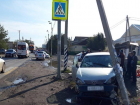 Водитель на Toyota протаранил рынок под Волгоградом: четверо в больнице