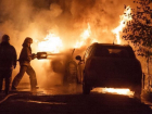 Ночью на юге Волгограда злоумышленники сожгли Lexus