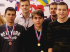 Пять часов боролись волгоградцы за титул чемпиона первого в мире турнира по Русским Линейным шахматам