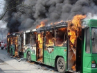 Автобус с шестью десятками пассажиров загорелся в Волгограде