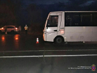 Автобус Volgabus сбил женщину на юге Волгограда 