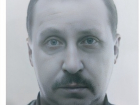 В Волгограде бесследно пропал кареглазый мужчина в черном пиджаке и джинсах