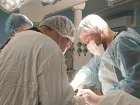 Волгоградские врачи ювелирно удалили опасную опухоль на сонной артерии