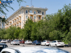 Не работать в центре тем, кто не может позволить себе платную парковку, предложили в Волгограде