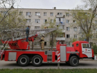 Жильцы дома на юге Волгограда поблагодарили пожарных за спасение женщины с ребенком