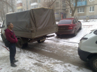 В Волгограде водитель «Газели» протащил сбитую женщину три метра под капотом