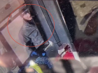 Опоздун из Волгограда разбил кулаком кабину трамвая: видео 