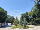 Инвестор строящегося в Волгограде колеса обозрения отметил день рождения бесплатным концертом и особым подарком городу