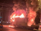 Трамвайный вагон загорелся в Волгограде — видео 