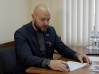 Волгоградский депутат засветил часы за 100 тысяч и данные избирателей-жалобщиков 