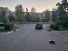 Юный и годящийся ему в отцы велосипедисты попали под машину в Волгограде