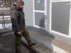 На закрытый туалет и шатающуюся плитку на набережной пожаловался активист