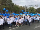 8 тысяч студентов промаршировали по центру Волгограда