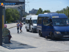 "Находится в реанимации": волгоградец жестоко избил на остановке водителя маршрутки