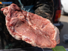 Полтонны мяса изготовил волгоградский кудесник из 7 кило обрезков