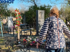 Зефирки на могилке: поминки на кладбище на Пасху обсуждают в Волгограде 