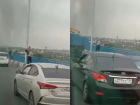 Камышанин прыгнул с моста на глазах у прохожих: опубликовано видео