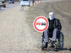 На трассе Волгоград-Москва инвалид предупреждал водителей об опасности встречной