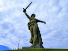 Во мглу погрузится Мамаев курган вечером в Волгограде 