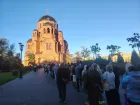 Гигантская очередь выстроилась к собору Александра Невского в Волгограде 4 октября 