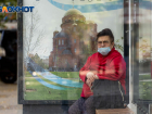 В Волжском на автобусной остановке обнаружили труп 47-летнего мужчины 