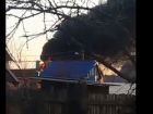 Загоревшиеся баки с бензином под Волгоградом попали на видео