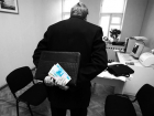 Адвокат и судебный пристав попались на взятке в Волгограде