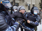 Силовики пригрозили волгоградцам уголовными делами за протестные акции