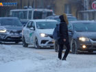 Ответственные за транспорт волгоградские чиновники заказали себе персональные машины с водителем по 63 тысячи рублей в месяц 
