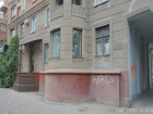 «Пробурить» дверь, пристроить лестницу хотят в историческом здании в центре Волгограда, - общественник