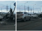 Иномарка влетела в металлическое ограждение на шоссе Авиаторов в Волгограде