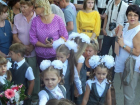 В Волгограде 30 тысяч первоклассников сели за парты