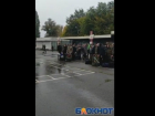 Оркестр сыграл марш "Прощание славянки" для попрощавшихся с родными мобилизованных волгоградцев