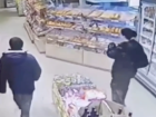 "Ударил ногой в пах": девушка рассказала о нападении незнакомца в супермаркете в Волгограде 