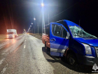 Двое волгоградцев погибли в жутком ДТП в Калмыкии с участием микроавтобуса