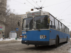 Пять покрашенных и отремонтированных троллейбусов вышли на маршрут №9 Волгограда