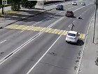 Иномарка на скорости сбила пешехода на «зебре» на Нулевой продольной в Волгограде  — видео 