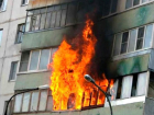 Из-за выброшенной с балкона сигареты вспыхнула десятиэтажка на севере Волгограда