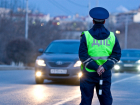 Под Волгоградом сотрудники ДПС расстреляли автомобиль нарушителей