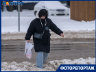 По колено в снежной каше: беспомощные волгоградцы на улицах почищенного в отчетах мэрии города