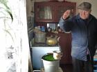 В Волгограде 90-летнему ветерану наконец провели воду