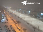 Дороги парализованы, машины буксуют: Волгоград оказался в снежном плену