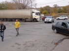 Легковушка протаранила Волгоградский гипсовый завод «Волма»