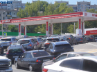 Бензиновые очереди растянулись в Волгограде 