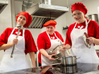 Профессия со вкусом будущего:молодые повара выбирают школьные столовые