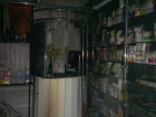 В Волгограде грабители в противогазах чуть не сожгли аптеку вместе с фармацевтом