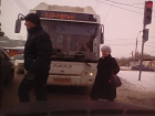 Автобусы "Питеравто" ездят по встречке, - волгоградцы