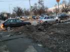 Дурно пахнущий лед появился напротив администрации в Волгограде