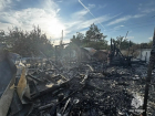 Осталось только пепелище: пожар потушили в СНТ под Волгоградом 
