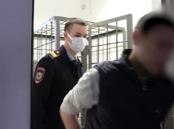 Школьник изнасиловал инвалида на севере Волгограда: признание сняли на видео